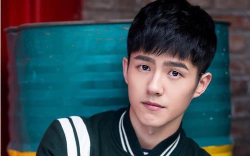 娱乐圈男小生爆料事件,揭秘幕后真相与是非曲直 第2张 娱乐圈男小生爆料事件,揭秘幕后真相与是非曲直 第2张