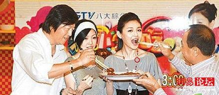 干爹 在线观看,揭秘神秘家族的权力与情感纠葛  第3张