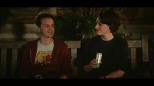 伦敦生活第二季在线观看,续写都市传奇，探索情感新篇章  第2张