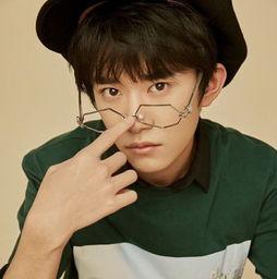 圈内爆料易烊千玺恋情,甜蜜互动引粉丝热议  第3张