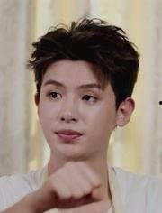 黄明昊娱乐圈吃瓜,揭秘明星幕后故事 第1张 黄明昊娱乐圈吃瓜,揭秘明星幕后故事 第1张