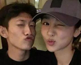 娱乐圈又一对新恋情爆料,当红明星甜蜜牵手,恋情细节引热议 第2张 娱乐圈又一对新恋情爆料,当红明星甜蜜牵手,恋情细节引热议 第2张